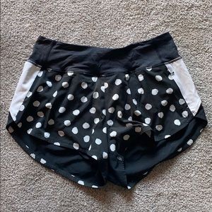 Outdoor Voices Black Polka Dot Hudson Short, M